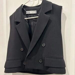 Zara Vest! Size S but it’s like an oversized style! Fits all